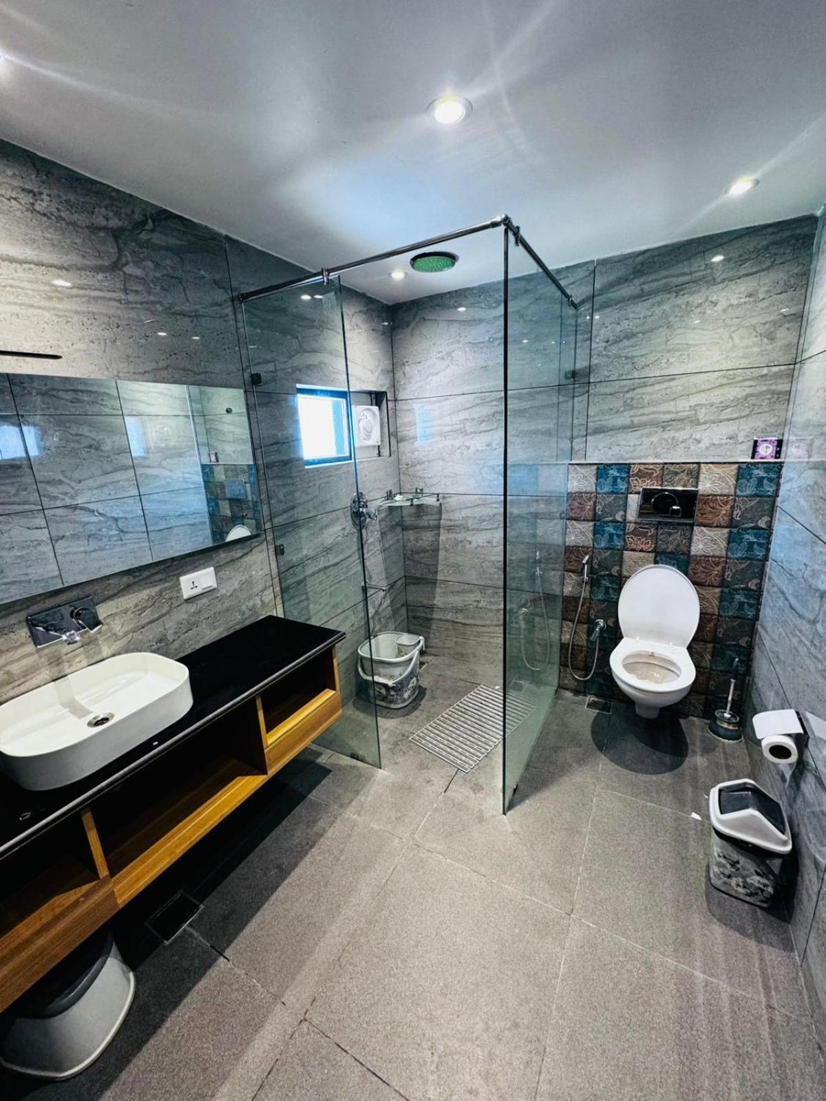 De Elaaf The Luxury Stay Srīnagar Esterno foto