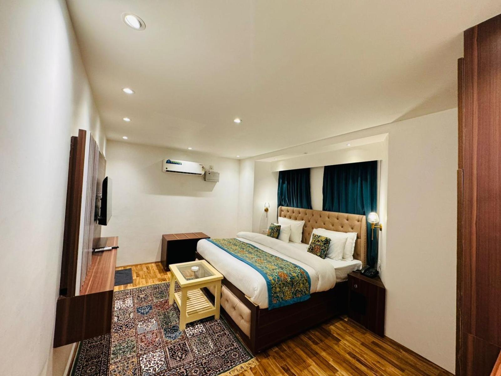 De Elaaf The Luxury Stay Srīnagar Esterno foto