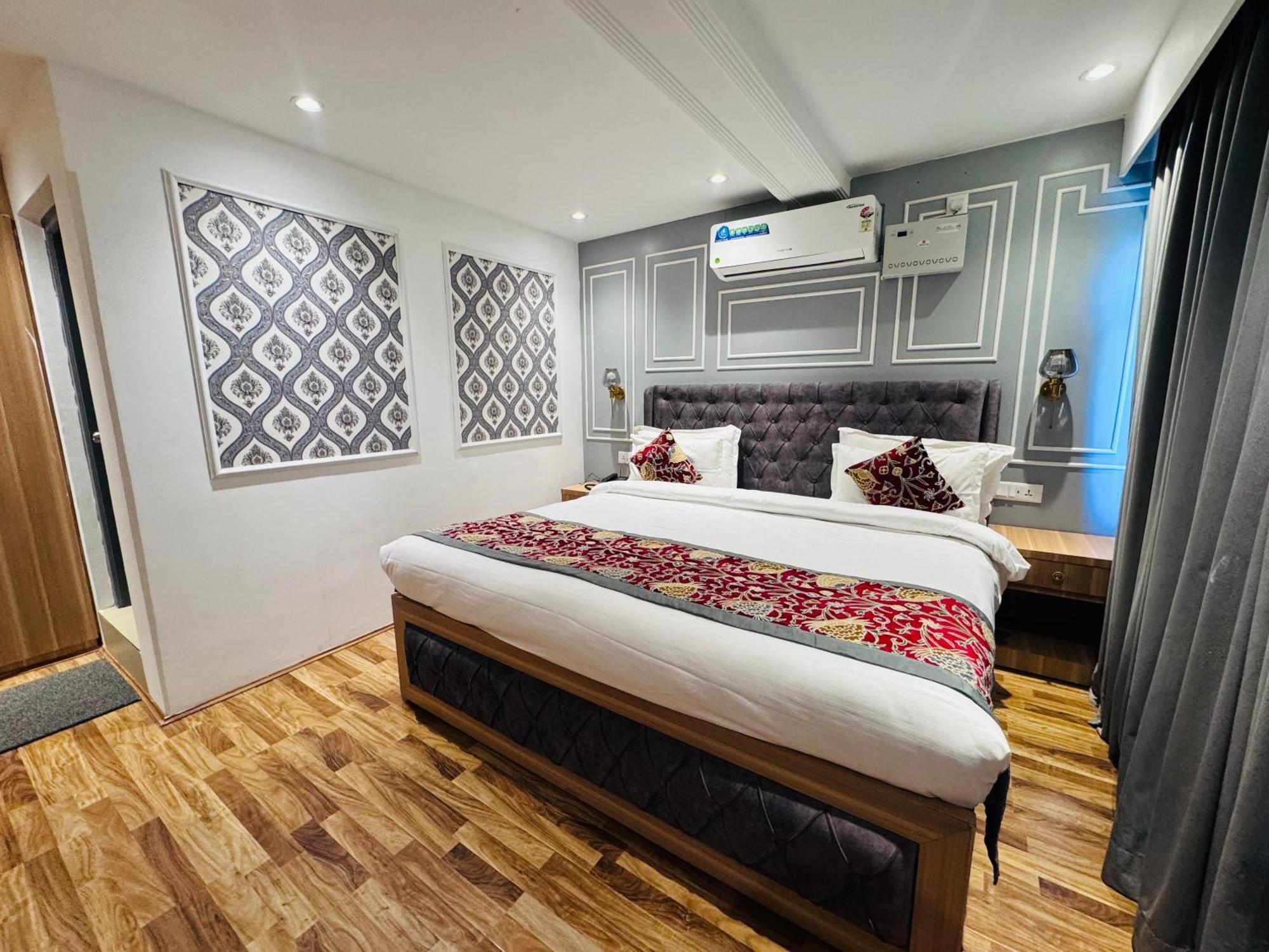 De Elaaf The Luxury Stay Srīnagar Esterno foto