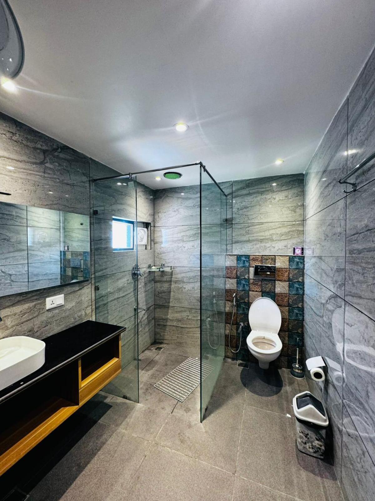 De Elaaf The Luxury Stay Srīnagar Esterno foto
