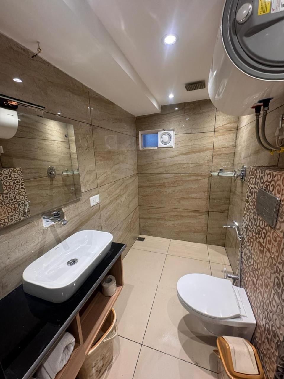 De Elaaf The Luxury Stay Srīnagar Esterno foto