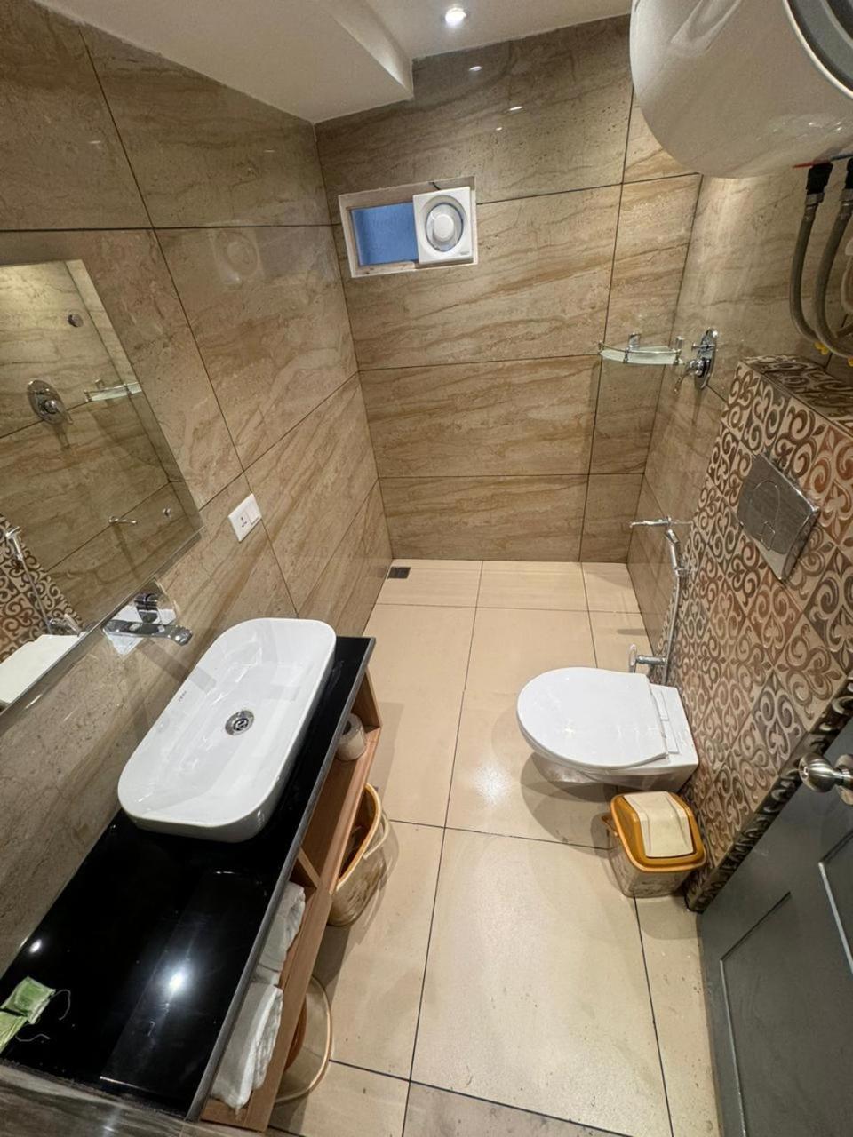 De Elaaf The Luxury Stay Srīnagar Esterno foto
