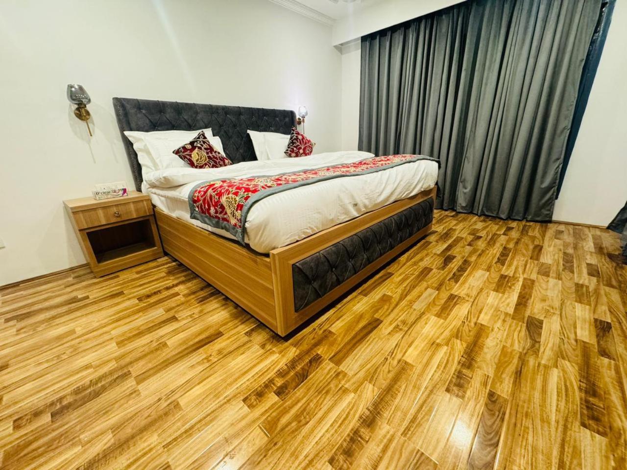 De Elaaf The Luxury Stay Srīnagar Esterno foto