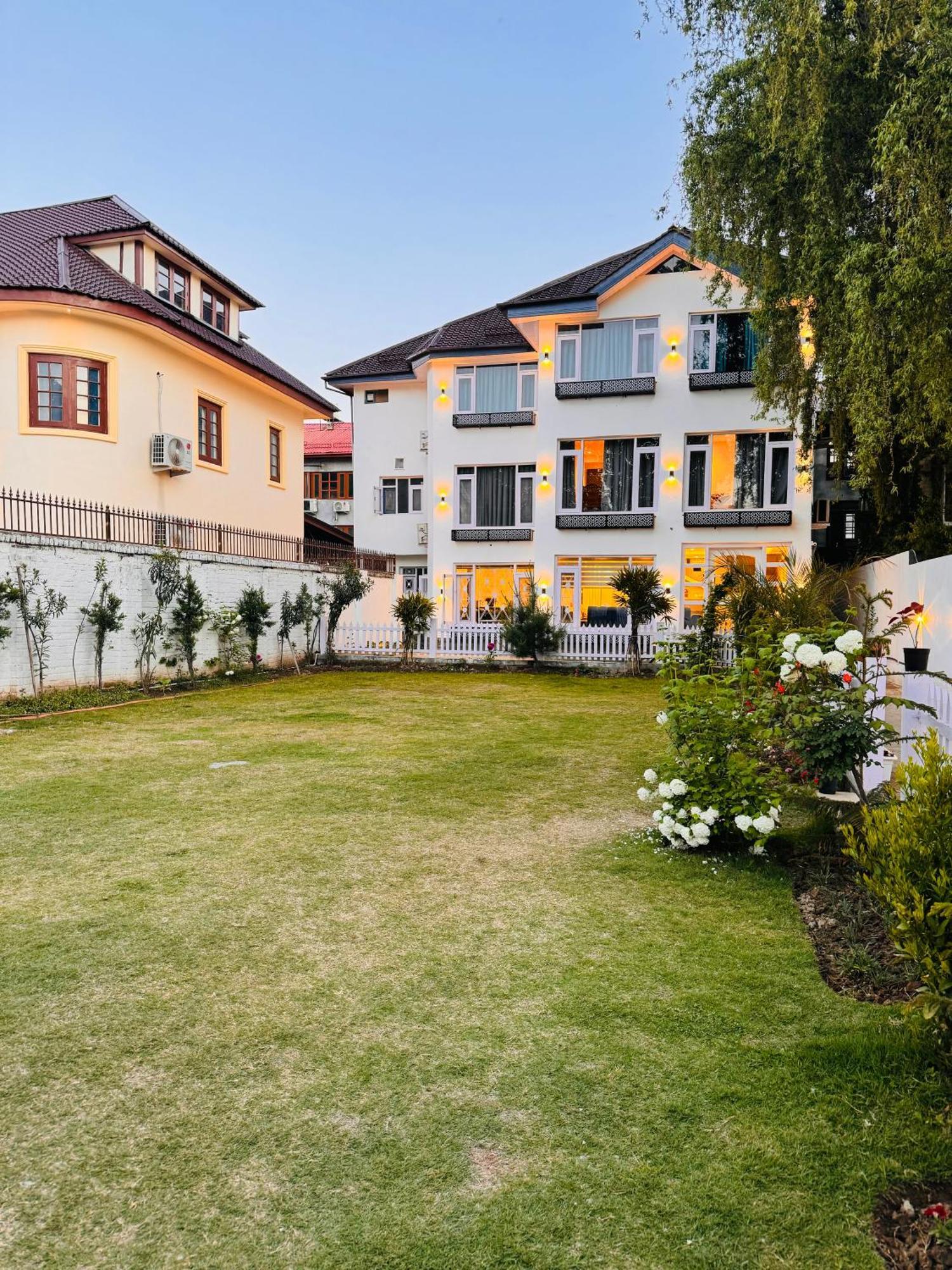 De Elaaf The Luxury Stay Srīnagar Esterno foto